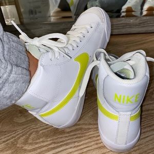 Brand new Nike mid blazer 77